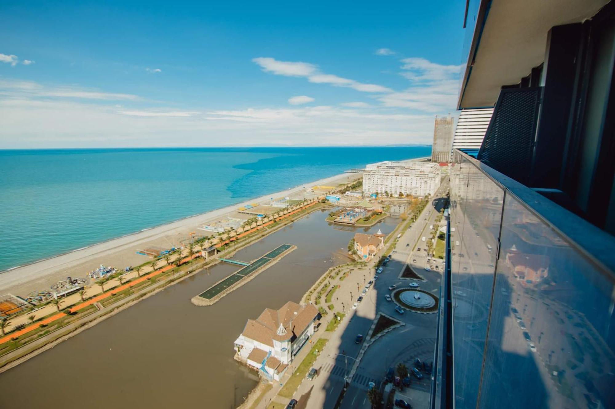 Aparthotel Orbi City Center Sea View Batumi Exterior foto